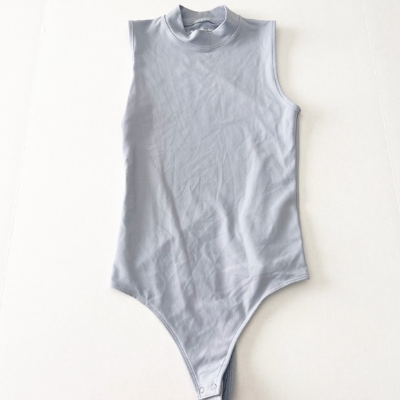 ❤️ Abercrombie & Fitch Bodysuit Soft AF sleeveless top - Picture 1 of 4